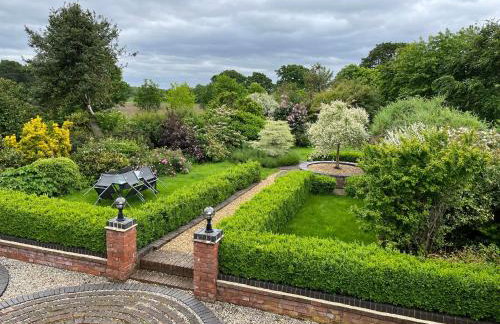 Beautiful 3 Bedroom Cottage - Picturesque Retreat - Foto 56