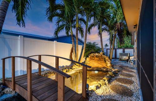 VacationSunwind Delray home! Water Front Pool Dock near Beach - Foto 39