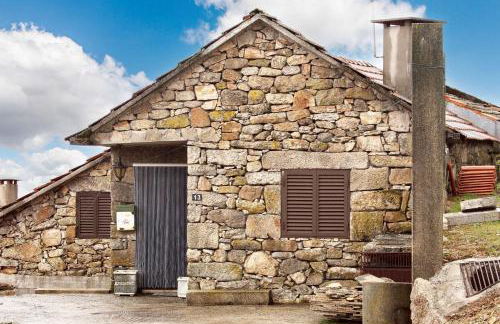 Charming House in Paredes do Rio with Mountain View - Foto 1