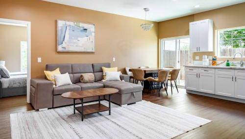 Cozy 2BR Home Mountain Views Pet Friendly - Foto 2