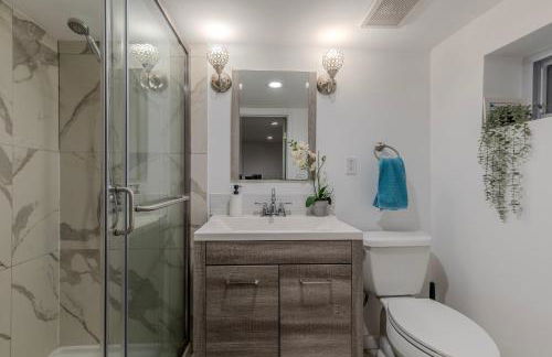 DC colorful place plus Free Parking - Photo 8