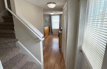Oakland Beach Cottage - Sleeps up to 4 - Photo 15