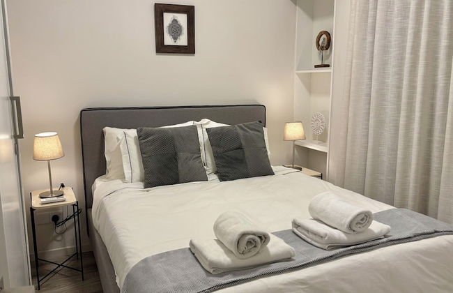 SeaBreeze City Center Flats by TrulyCyprus - Foto 7