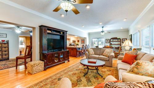 1 Mi to Dtwn Home with Fire Pit and Deck in Hudson! - Foto 3