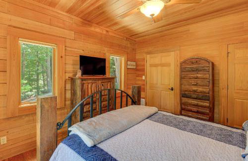 Luxe Mountain Escape with Hot Tub and Gym Near Boone! - Foto 19