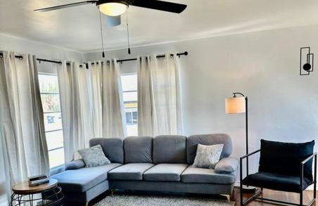 Modern La Cresta - Photo 1