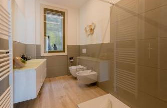 Argegno Como Lake - Photo 14