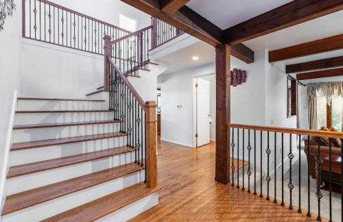 Spacious 3BR Redmond Home with Fireplace & BBQ - Foto 12