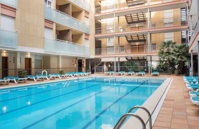 Apartment in Calafell With a Shared Pool - Photo 1