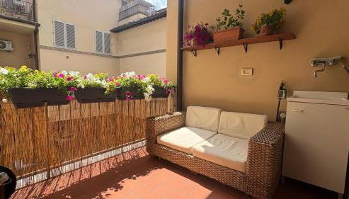 Indipendent Studio Apartment with Terrace - Parking - Foto 3