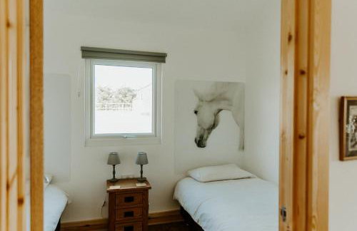 King Richard's Luxury Lodge - Sleeps up to 8, Dog Friendly, Near Sherwood Forest at Fairview Farm in Nottingham set in 88 acres and great for Groups, Family Gatherings & Corporate events - Foto 16