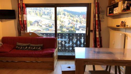 Studio Familial aux Gets - Balcon Sud, Proche Télécabines et Skis, Parking et Confort Inclus - FR-1-671-254 - Foto 3