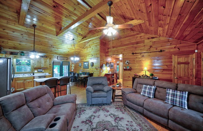 Mountain Community Home In Ellijay! Games, Private Hot Tub and Sunsets! - Foto 14