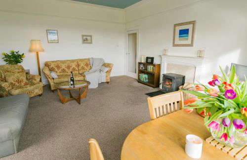 Menai Gardens - Photo 2