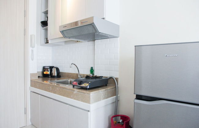 Central Jakarta Minimalist Studio Apartment at Elpis Residence - Foto 9