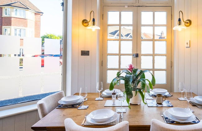 Dragon Court - 3 Beds Office Terrace Garden - Photo 21