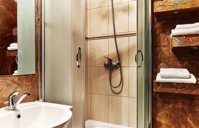 Straszny Dwor - Photo 17