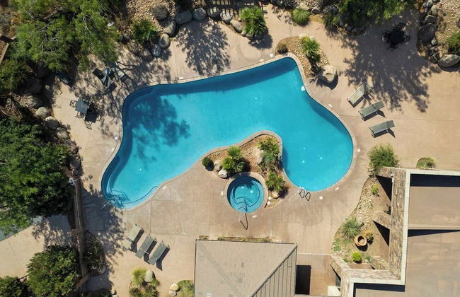 Vintage Desert 5 BDR w/ Resort Amenities - Foto 39