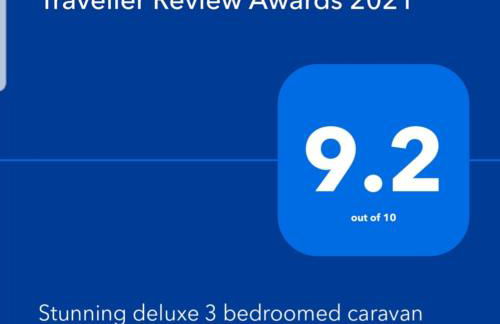 Deluxe 3 bedroomed caravan on Marton Mere with CH DG and decking - Photo 5