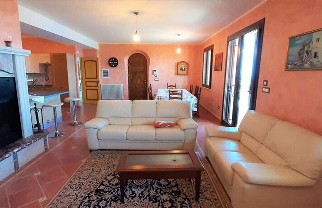 Divine Holiday Home in Giosa Marea with Sauna & Hot Tub - Foto 24