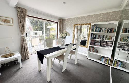 3 Bed with parking, ideal for families - Photo 16