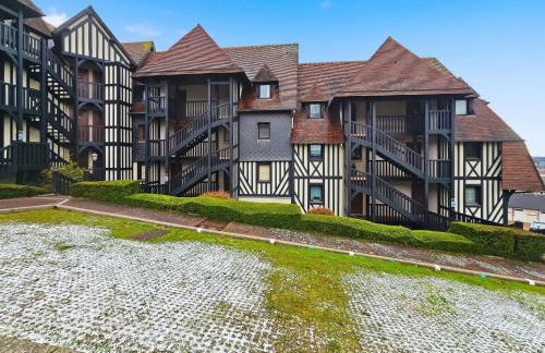 Piscine, balcon, Stationnement, Vue box hippodrome - Photo 17