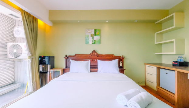 Homey And Minimalist Studio Tamansari The Hive Apartment - Foto 3, Habitación