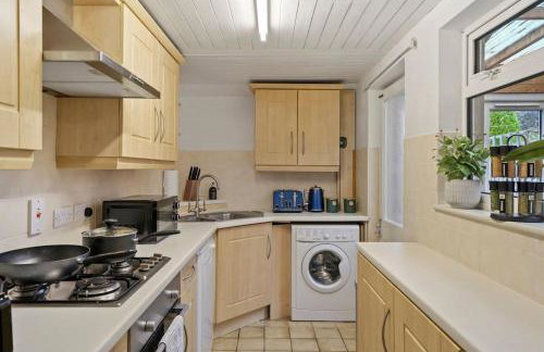 Beautiful 2 bedroom house Free Parking, Aylesbury, Adrenham st - Foto 10