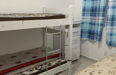 Apto em Ubatuba divisa com a Praia de Itagua e facil acesso as praias fica ao lado do Atacado Tenda na rodovia Rio Santos - Foto 2