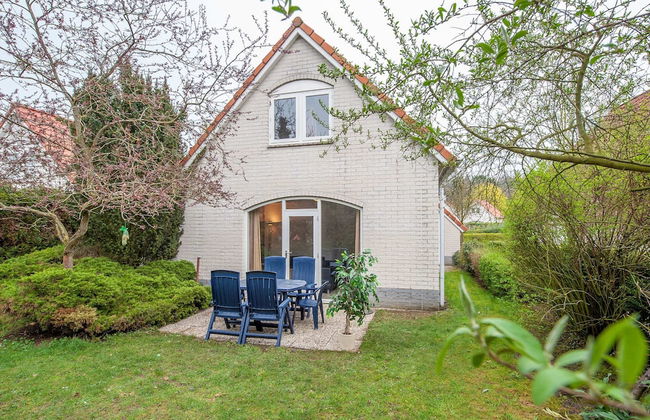 Villa in Arcen With Bath and Combi Microwave - Photo 30