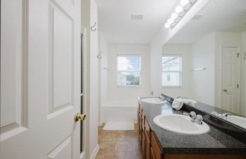 Happy in Old Town Bluffton - Photo 28