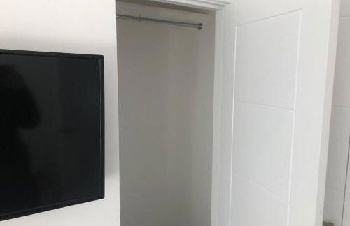 Oole 2 bed & en-suites house with parking near beach - Foto 22