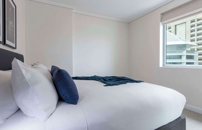 Oaks Brisbane Casino Tower Suites - Photo 19