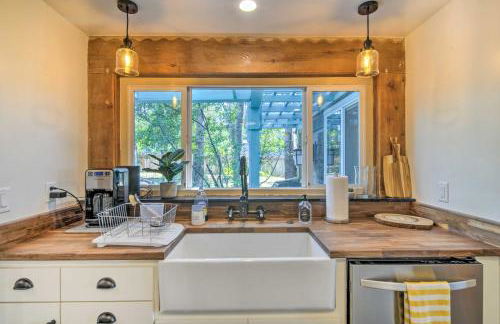 Scenic Lake Almanor Home with Mountain Views! - Foto 13