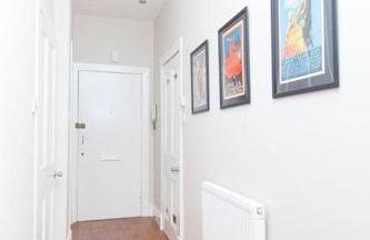 Bright and Modern Causewayside Apartment - Foto 16