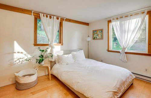 Pacific View Home Hot Tub and OceanandValley Views! - Foto 13