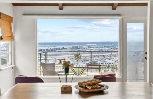 26' SUNDECK OCEAN Panoramic VIEWS with AC Fast WiFi -902Mbps - Foto 14