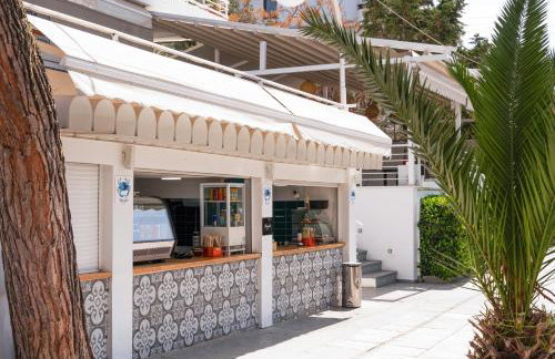 Sun & Sea Suite, Kavouri - Photo 44