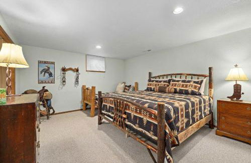 Spruce Lodge - Photo 9