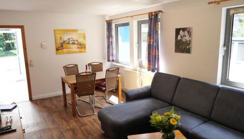 Neu "Blaues Haus am See mit Boot" - Foto 4