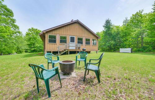 Michigan Retreat on 10 Acres Hike, Fish and Explore - Foto 22