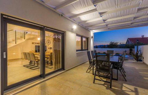 3 Bedroom Gorgeous Home In Linardici - Photo 17