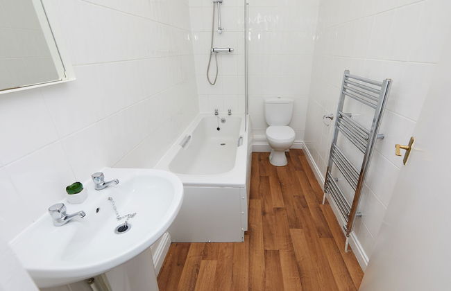 4 Bed Derby House - Long Stays- Parking - Foto 16