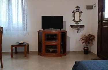 Mary's Traditional home - Photo 15