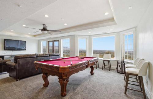 Private Family Home with Hot Tub - Foto 32