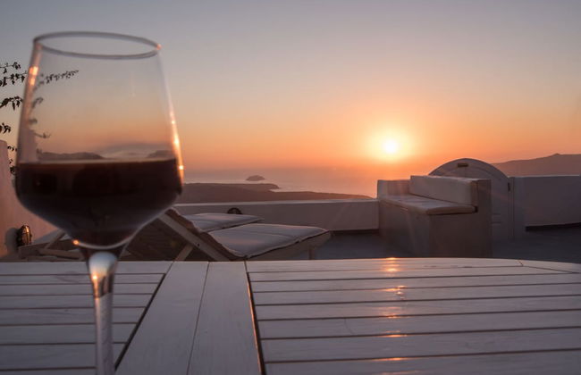 Karpimo Horizon - Caldera View with private hot tub - Photo 22