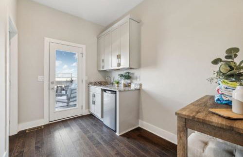 Country Music Themed Goodrich Ave by SkyRun Nashville - Foto 58