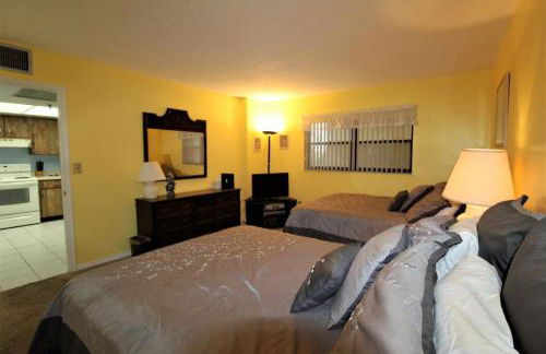 Madeira Place 303 1BD 2BA Retreat Near Johns - Photo 13