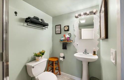 MacArthur Lakefront • Sunroom • Sleeps 6 - Foto 23