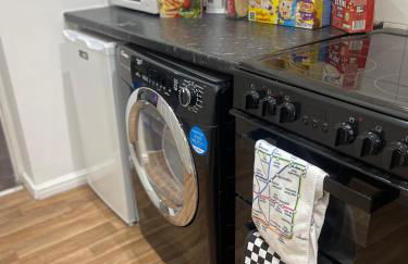 Tranquil Thamesmead Treasure - London - Foto 11